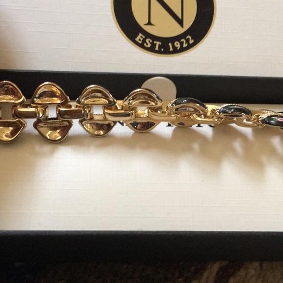 New Classic Napier Floral Bracelet - Picture 5 of 6
